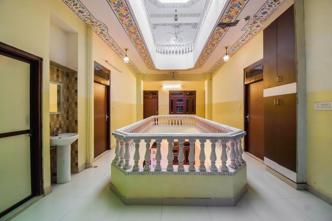 Oyo 11389 Hotel Ng Palace Divisione di Divisione di Jaipur Esterno foto