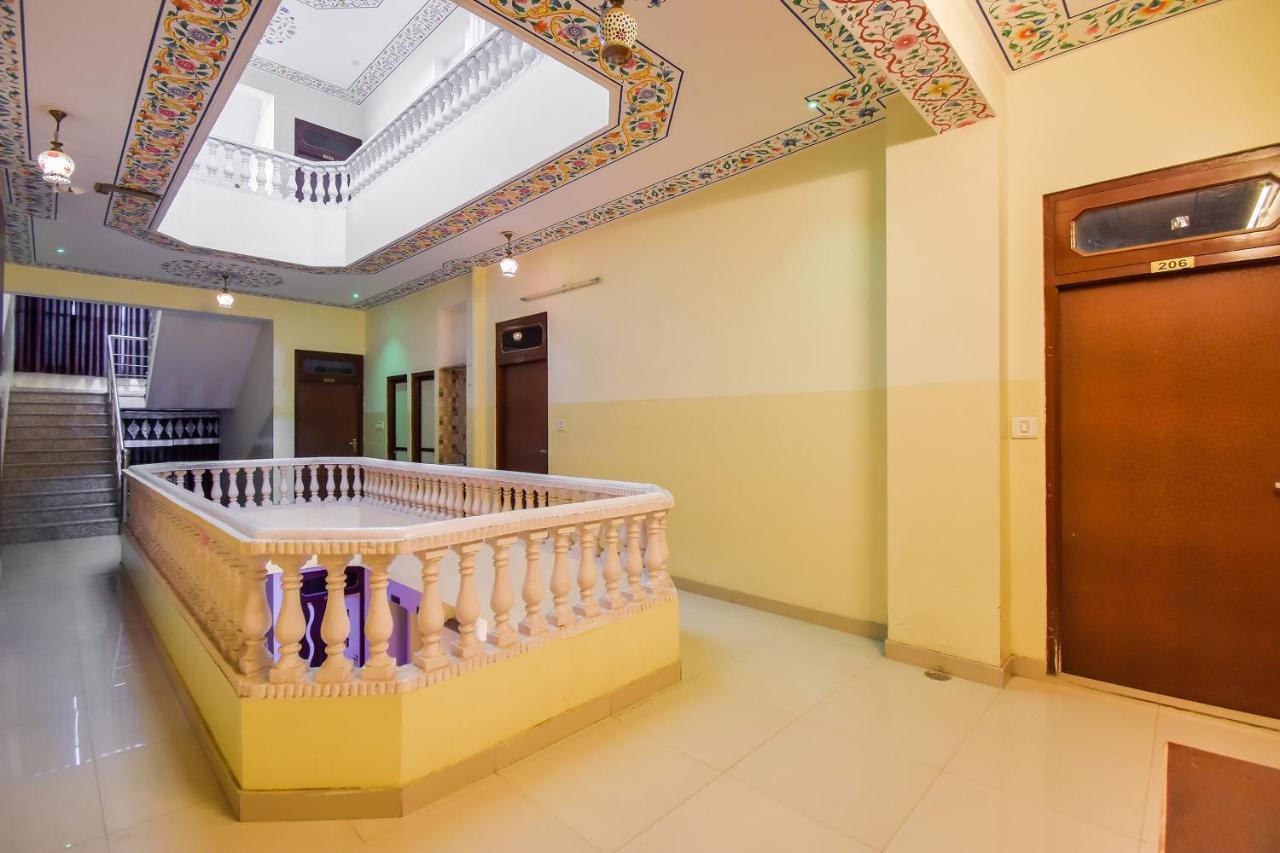Oyo 11389 Hotel Ng Palace Divisione di Divisione di Jaipur Esterno foto