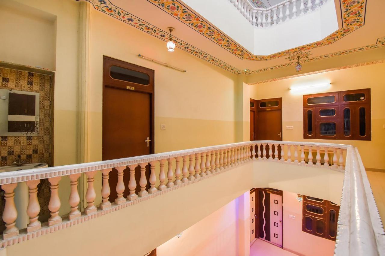Oyo 11389 Hotel Ng Palace Divisione di Divisione di Jaipur Esterno foto