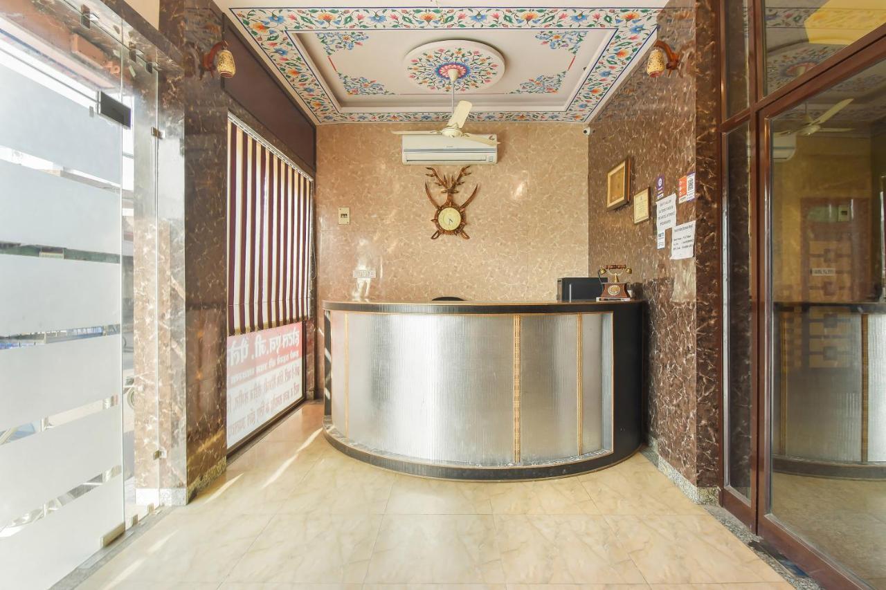 Oyo 11389 Hotel Ng Palace Divisione di Divisione di Jaipur Esterno foto