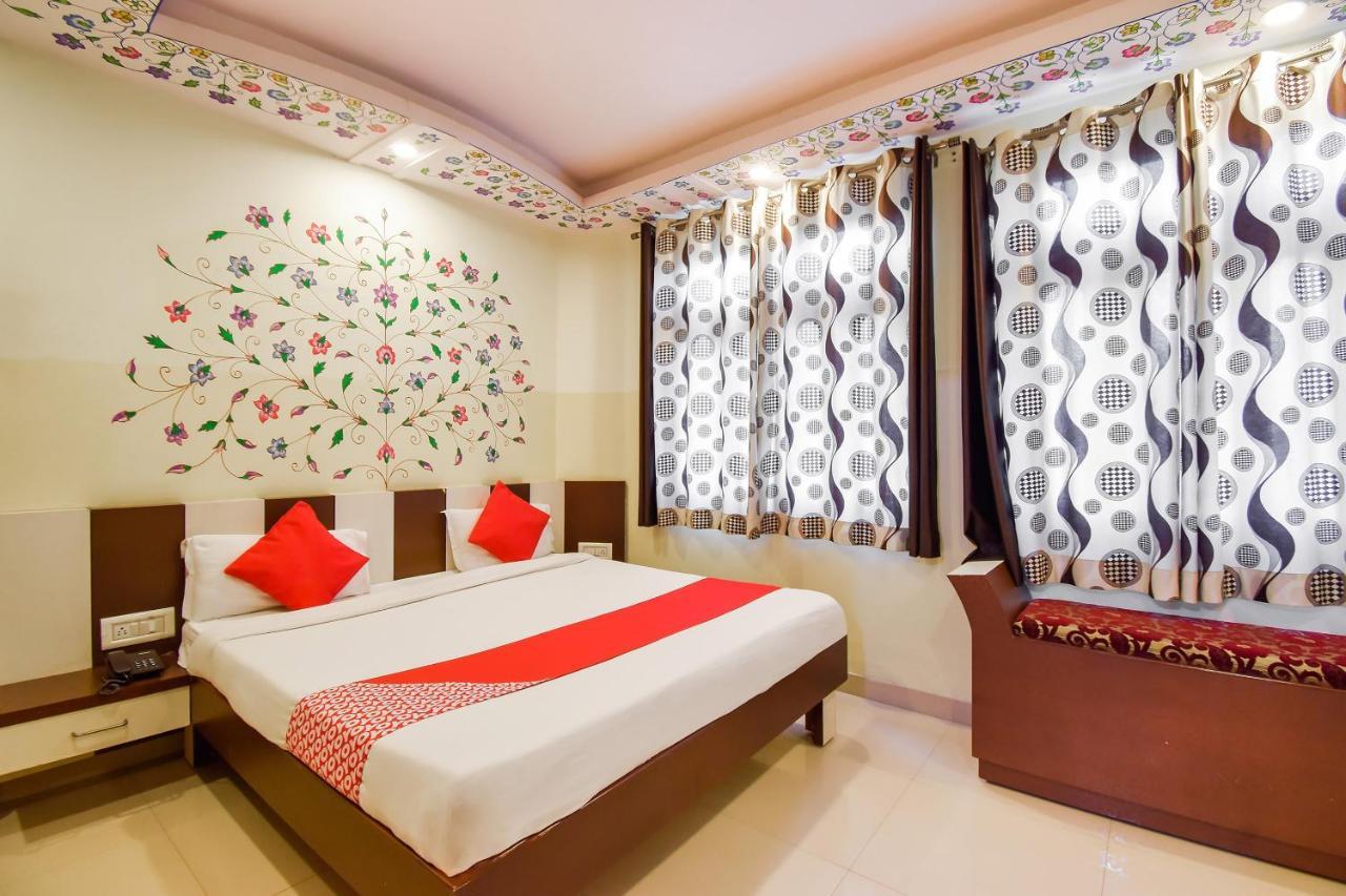 Oyo 11389 Hotel Ng Palace Divisione di Divisione di Jaipur Esterno foto