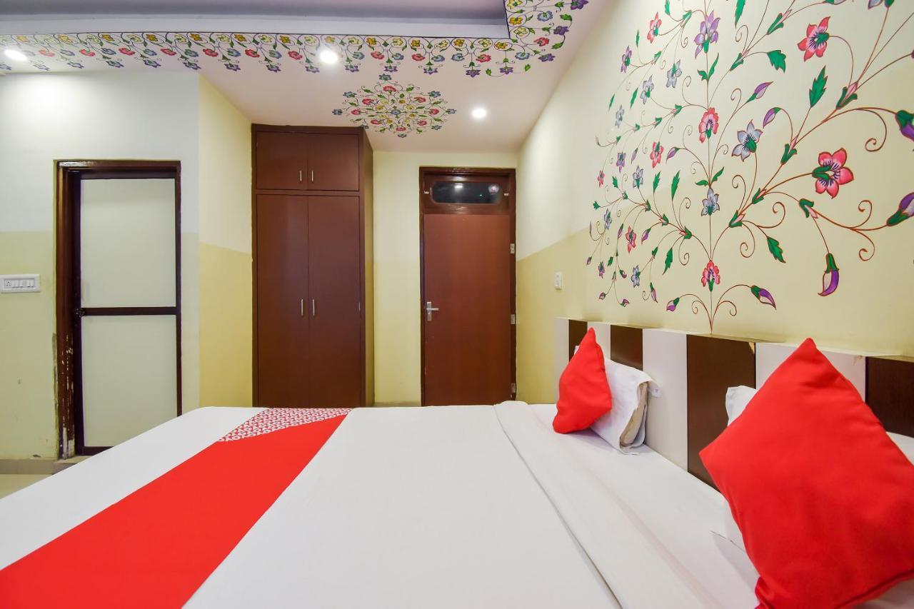 Oyo 11389 Hotel Ng Palace Divisione di Divisione di Jaipur Esterno foto