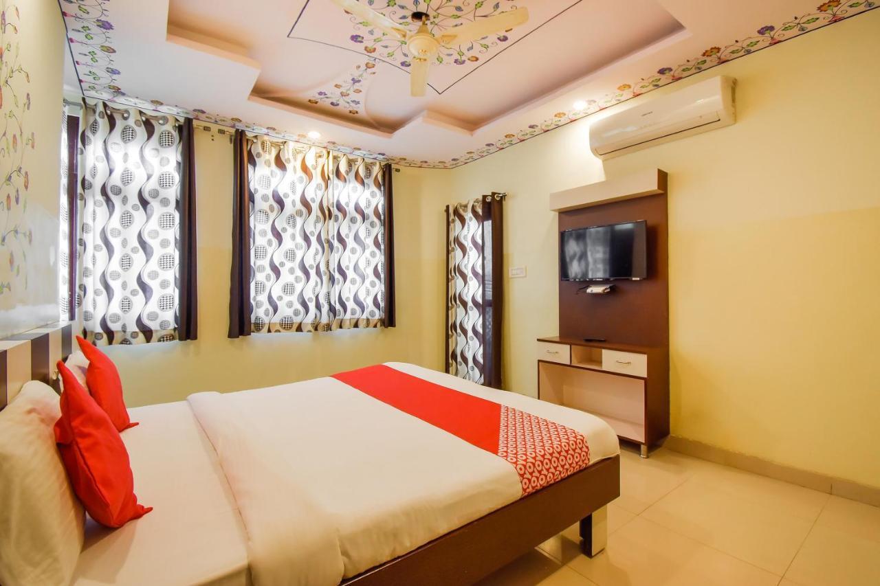 Oyo 11389 Hotel Ng Palace Divisione di Divisione di Jaipur Esterno foto