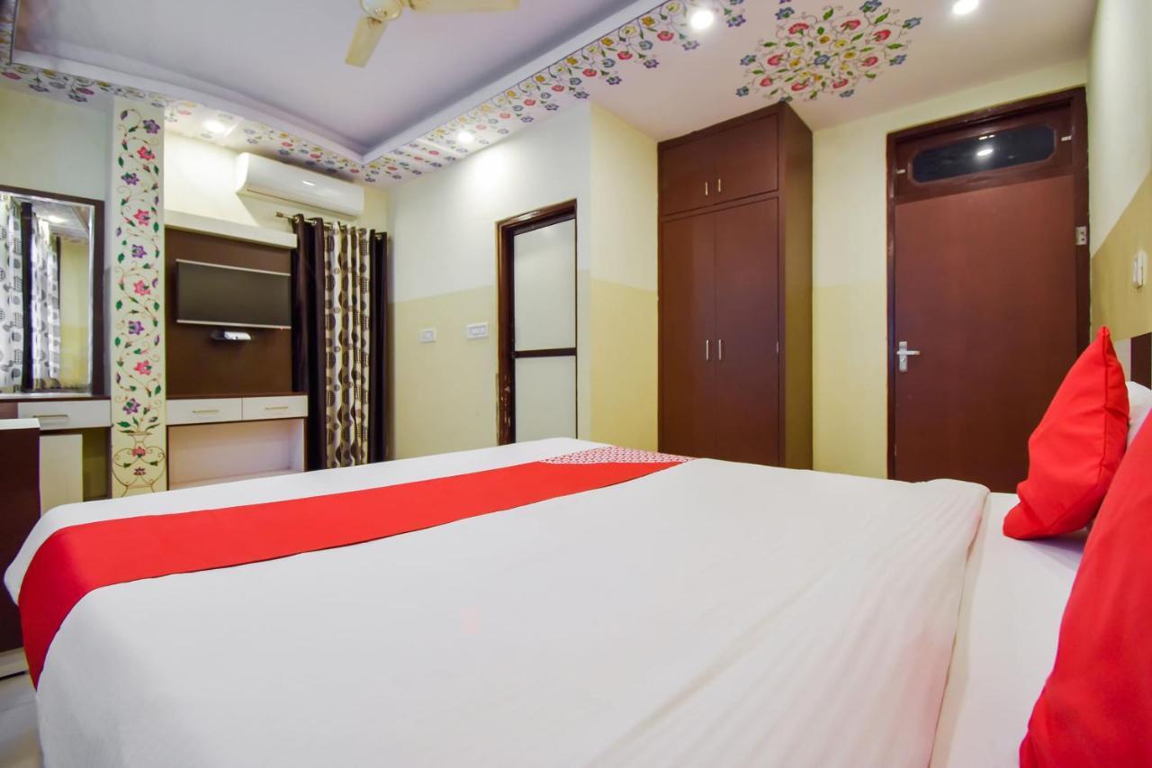 Oyo 11389 Hotel Ng Palace Divisione di Divisione di Jaipur Esterno foto